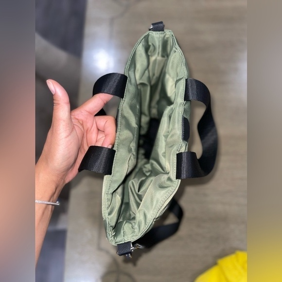 zara new army green purse - Picture 8 of 9